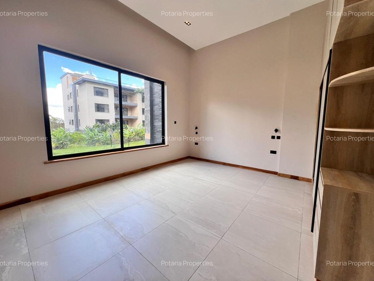 4 Bed Apartment with En Suite in Loresho - 12