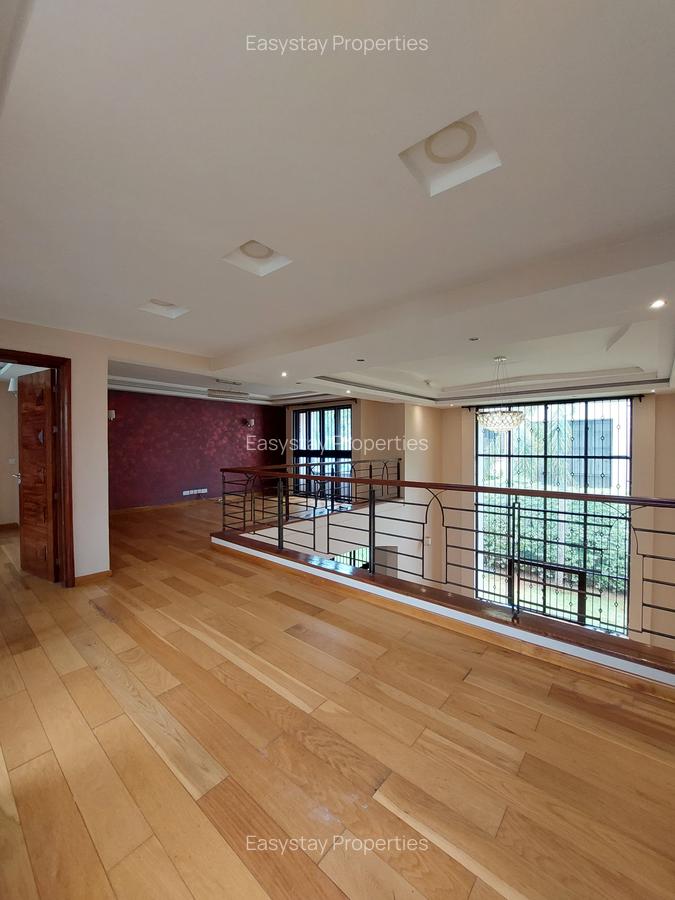 4 Bed Townhouse with En Suite in Lavington - 4
