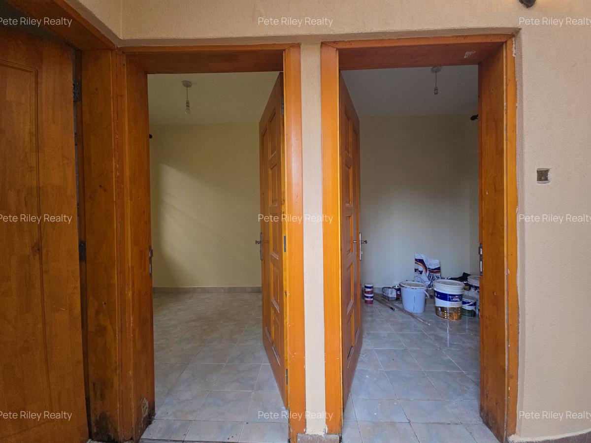 5 Bed Villa with En Suite at Chalbi Drive - 14