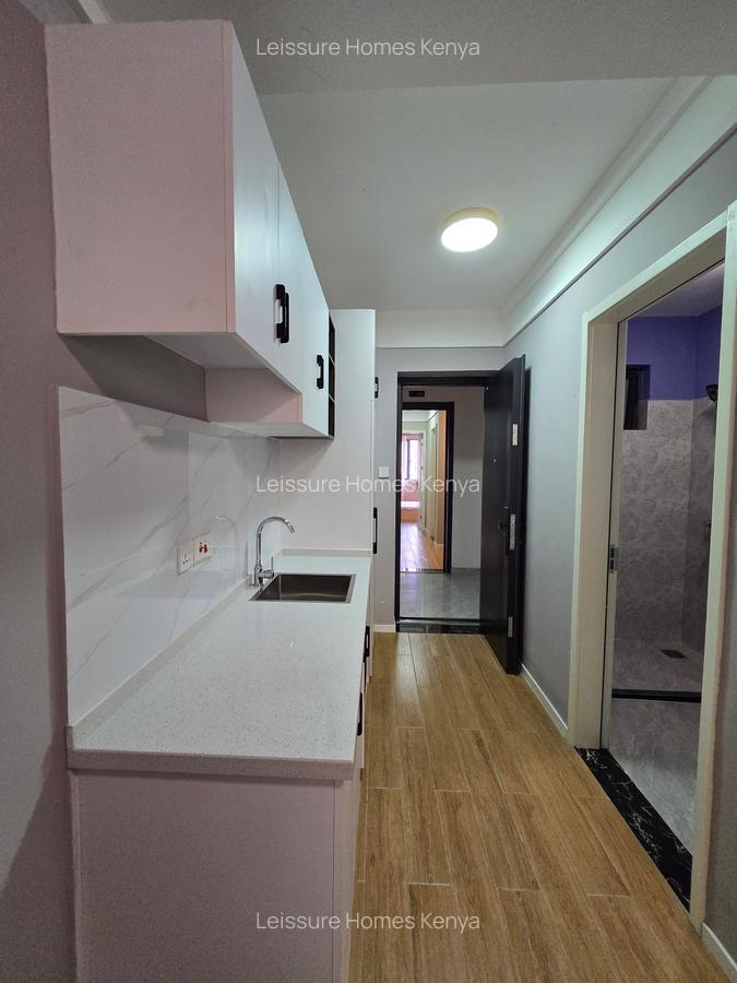 Studio Apartment with Swimming Pool at Wanyee Road - 10