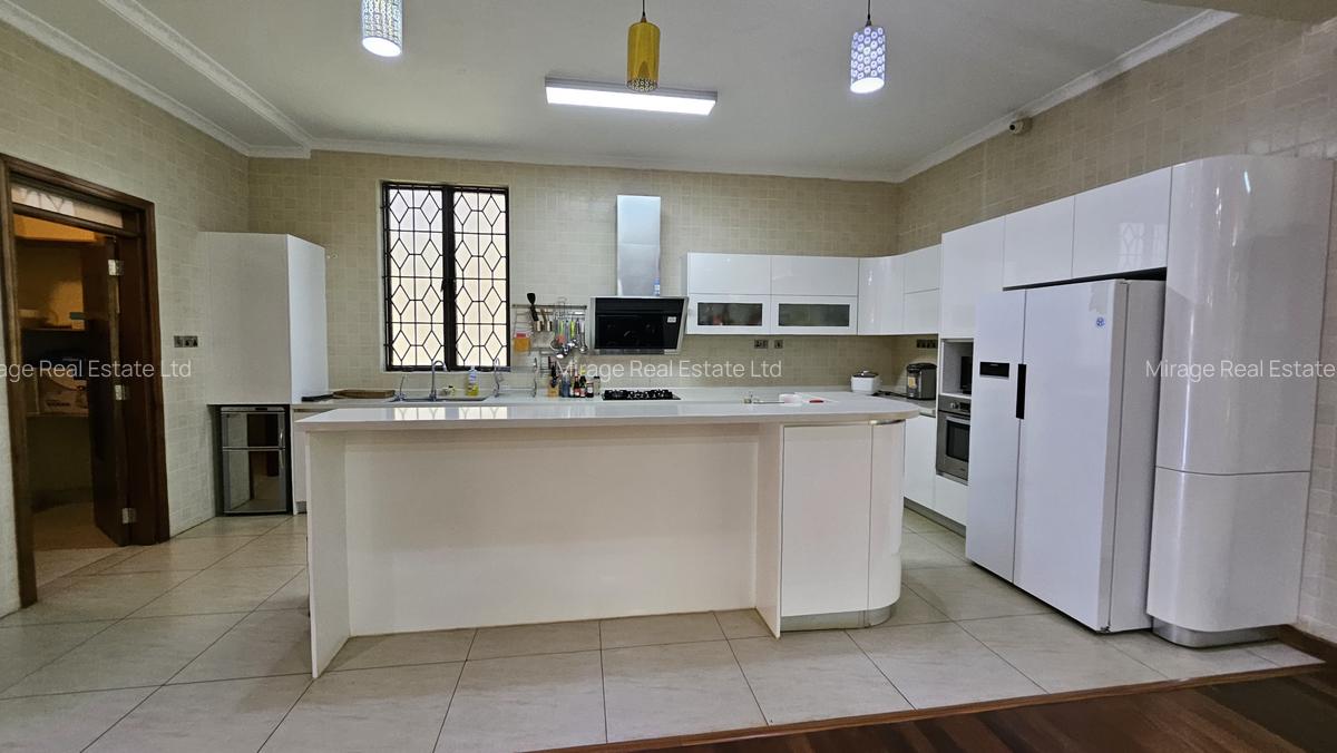 5 Bed Townhouse with En Suite in Gigiri - 7