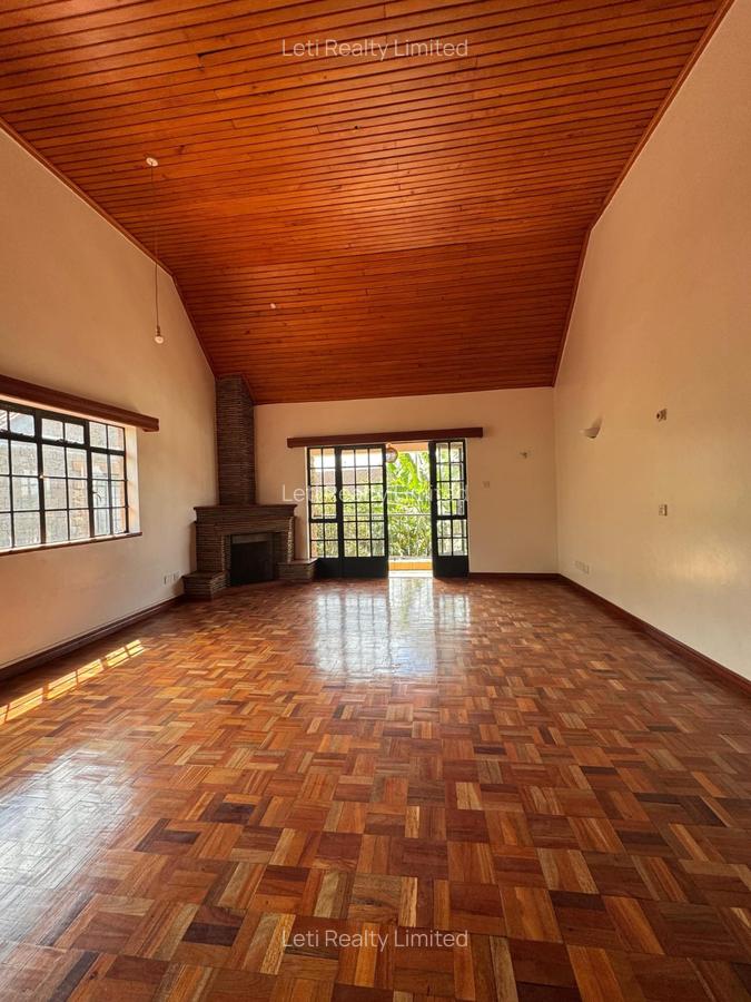 5 Bed Townhouse with En Suite in Lavington - 10
