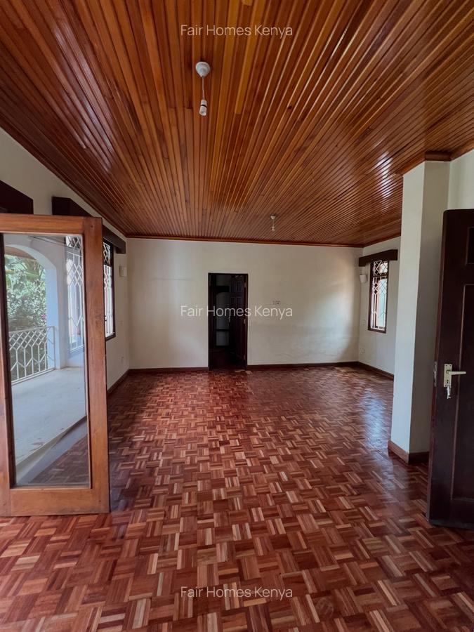 4 Bed Townhouse with En Suite at Convent Drive - 18