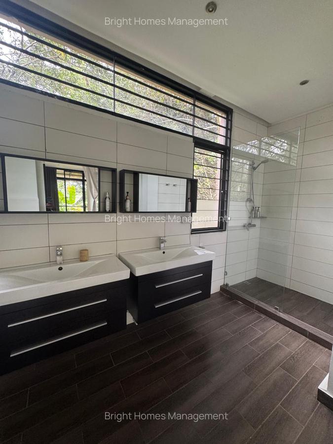 3 Bed Townhouse with En Suite in Muthaiga - 11