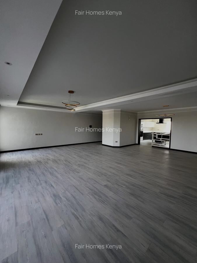 3 Bed Apartment with En Suite at Riverside Drive - 4