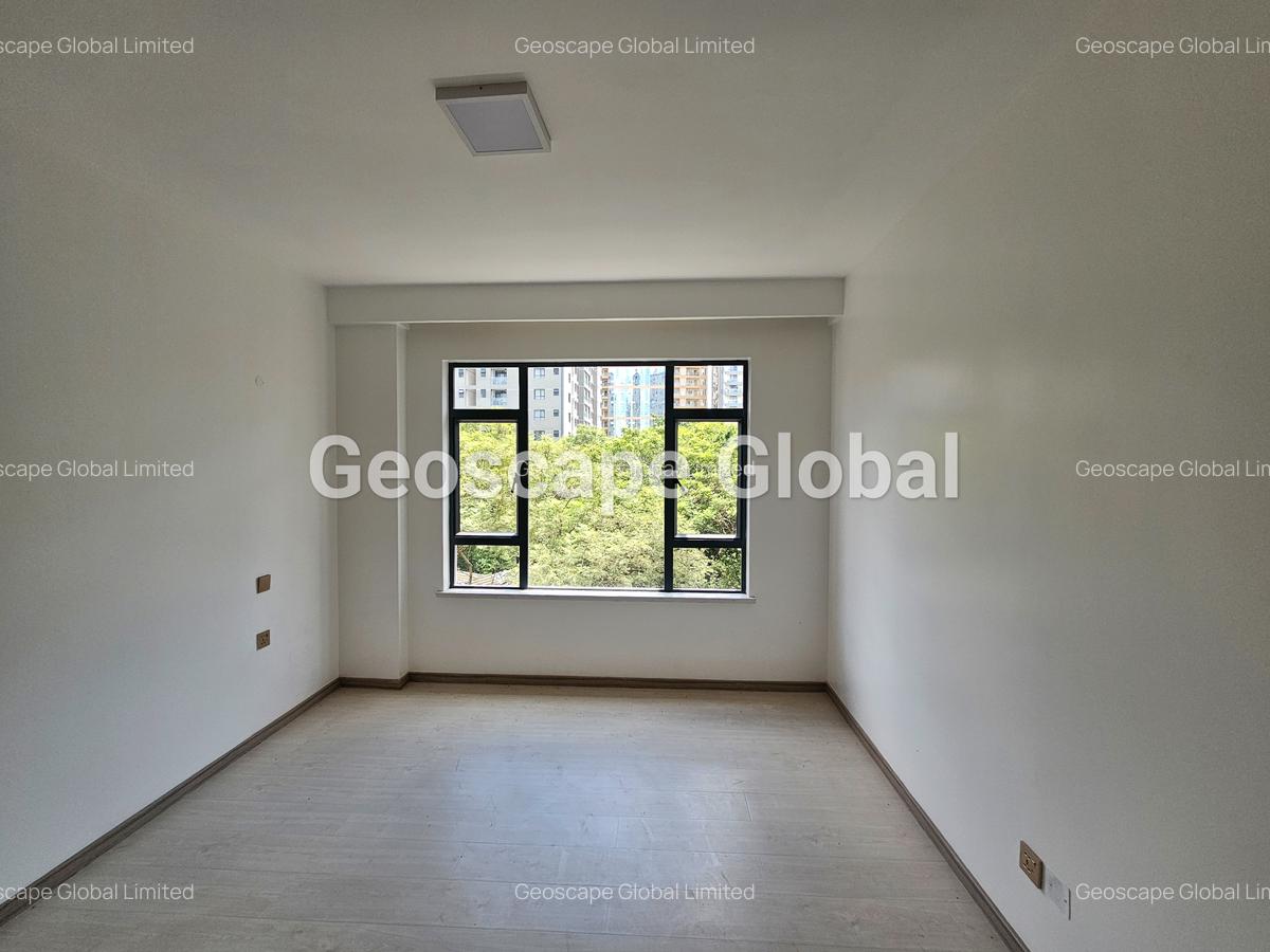 4 Bed Apartment with En Suite in Lavington - 12
