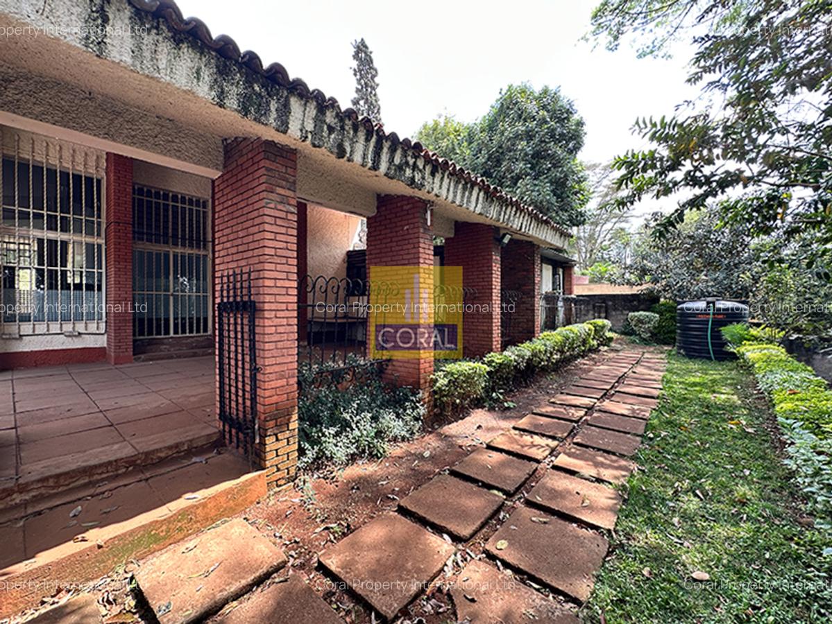 Commercial Property in Lavington - 16