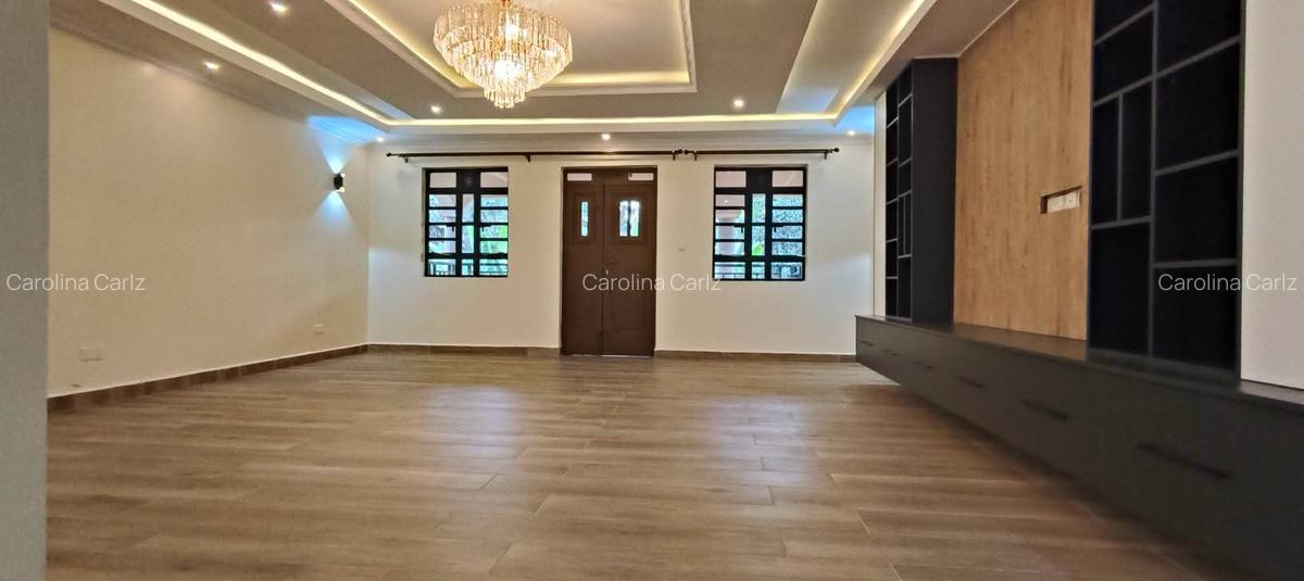 5 Bed Townhouse with En Suite at New Kitisuru - 18