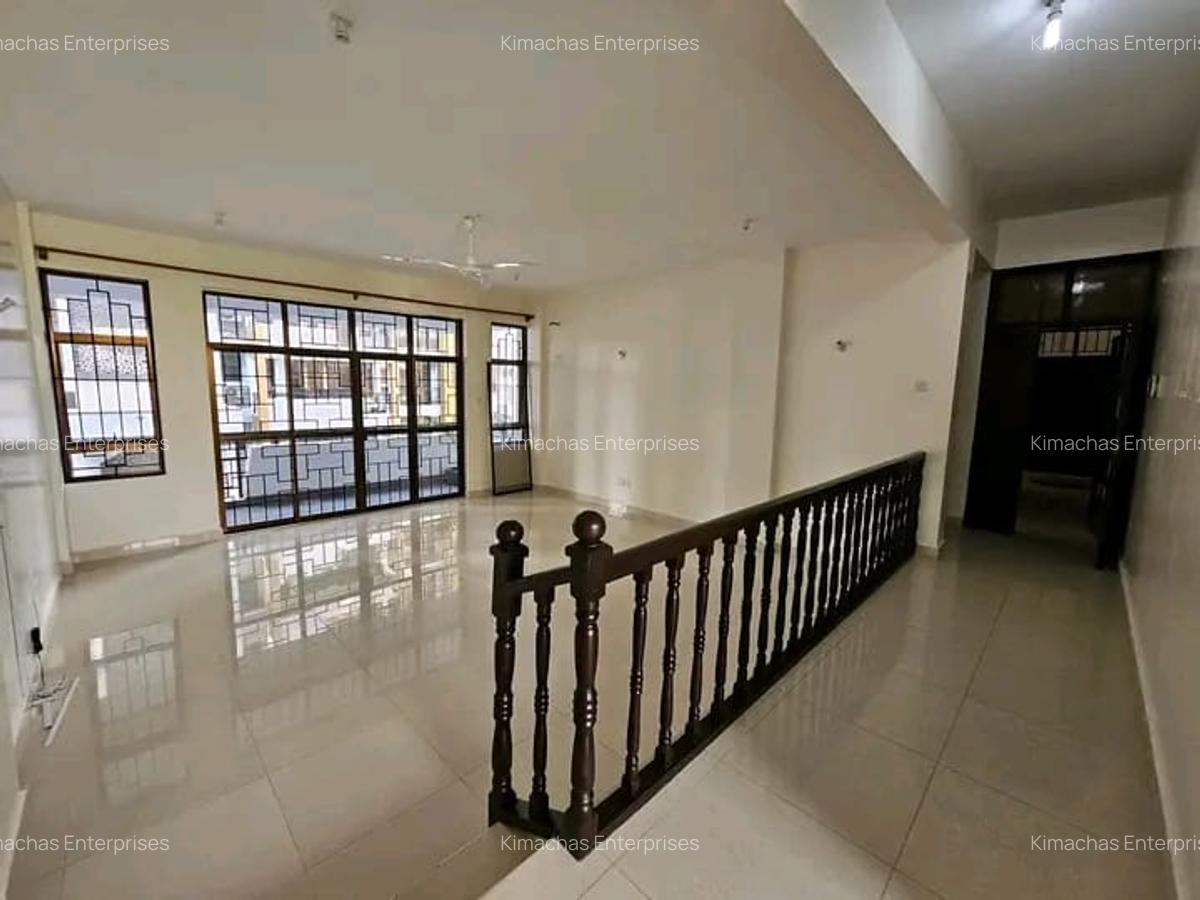 3 Bed Apartment with En Suite at Greenwood Dr - 15