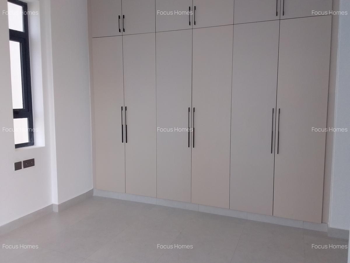 2 Bed Apartment with En Suite in Westlands Area - 5
