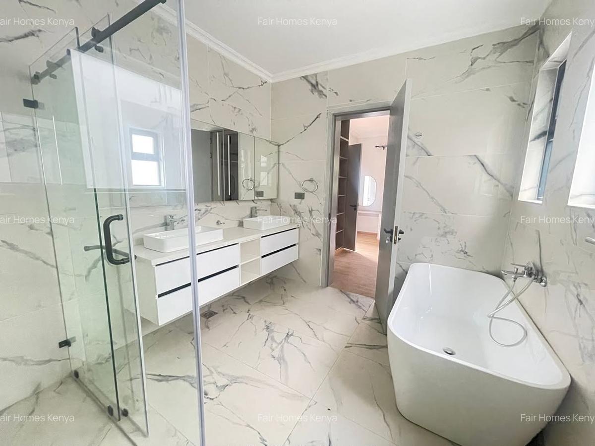5 Bed Townhouse with En Suite at Maji Mazuri - 15