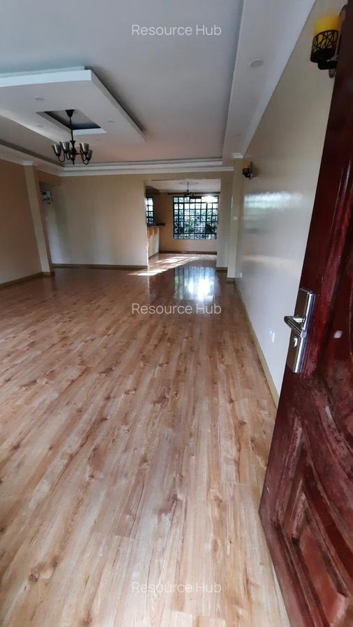 3 Bed House with En Suite at Bomas Area - 5