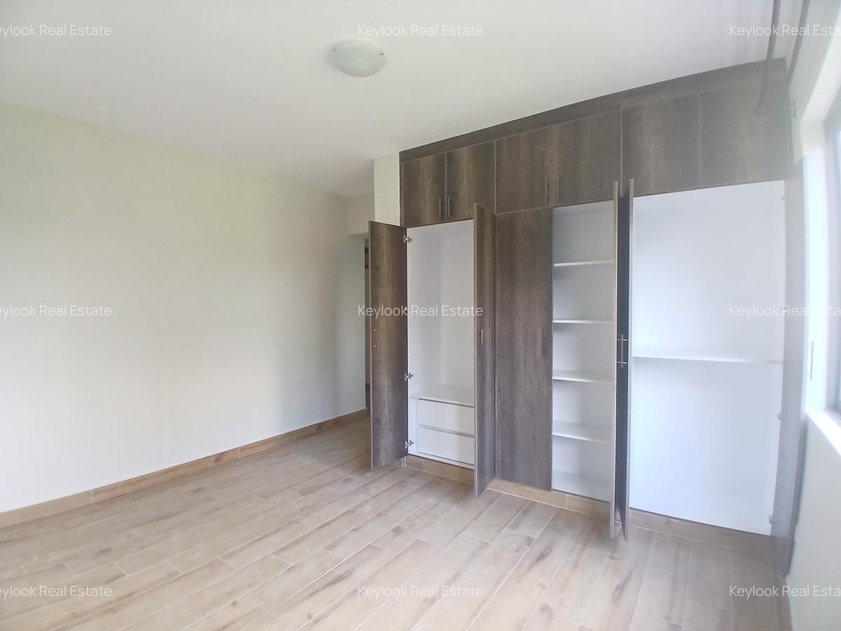 3 Bed Apartment with En Suite at Mandera Road - 11