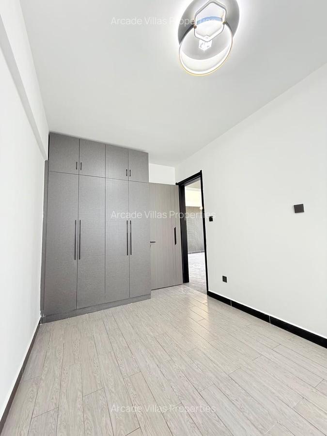 2 Bed Apartment with En Suite in Lavington - 4