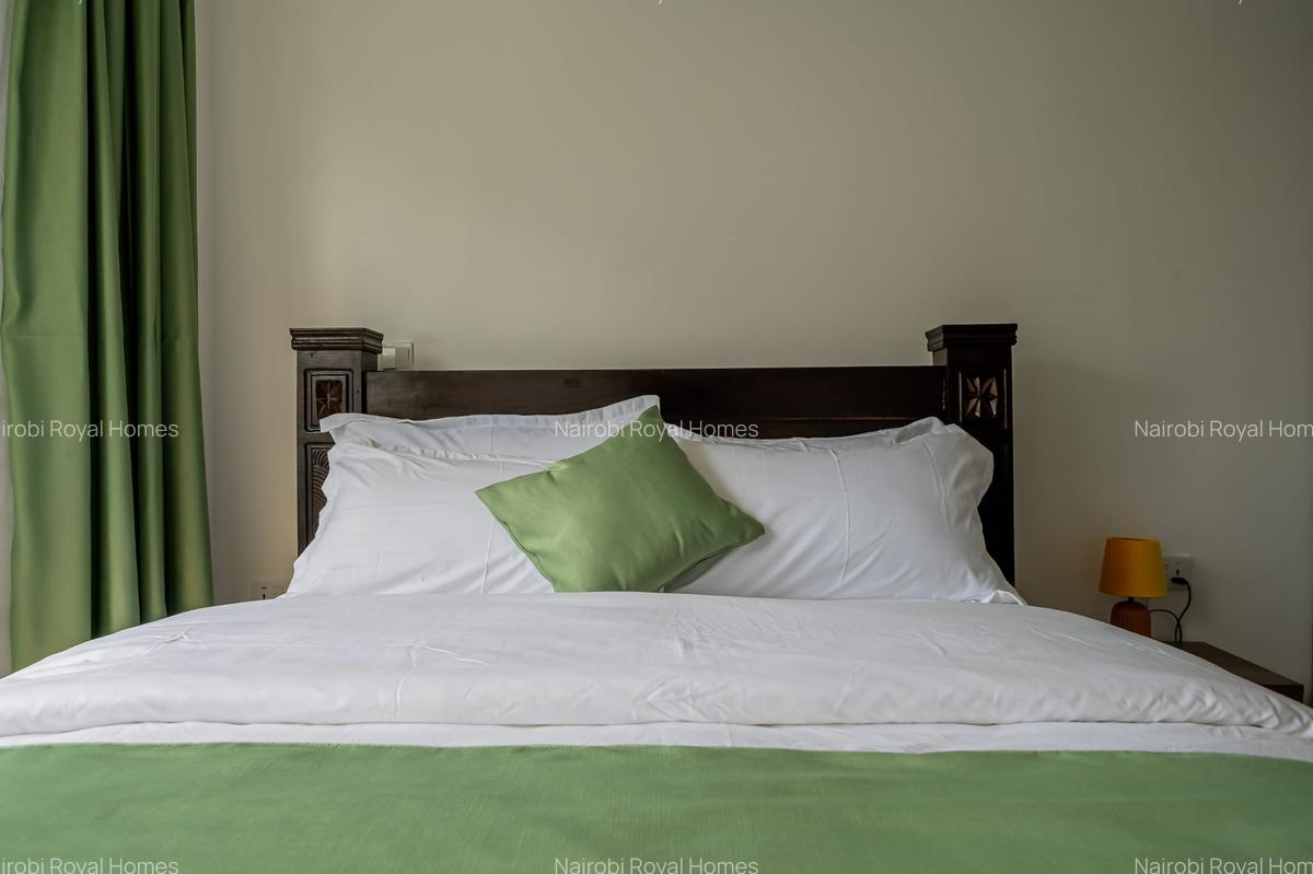 Furnished 2 Bed Apartment with En Suite at Riverside - 19