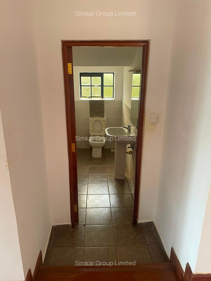 5 Bed Townhouse with En Suite at Kitisuru West - 14
