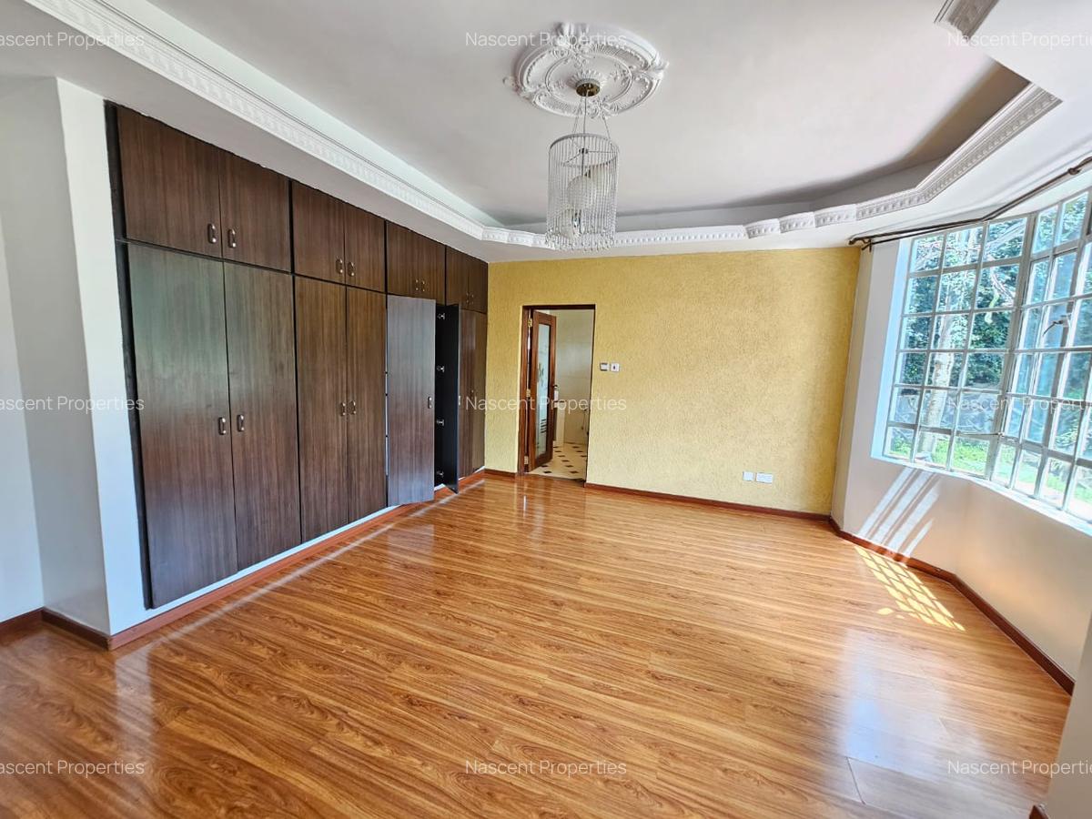 5 Bed House with En Suite in Nyari - 5