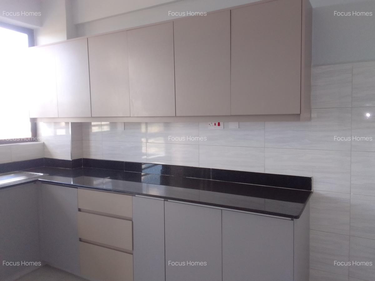 2 Bed Apartment with En Suite in Kilimani - 16