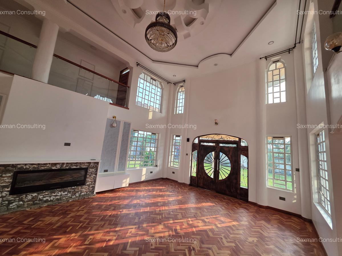 6 Bed House with En Suite in Runda - 20
