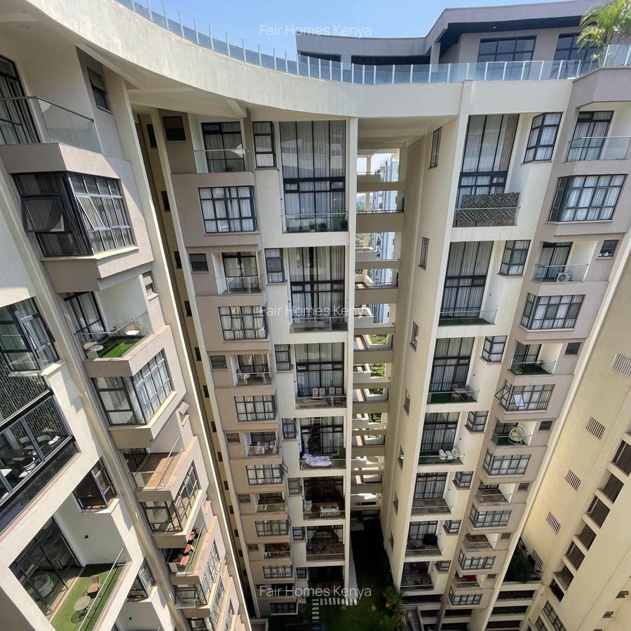 4 Bed Apartment with En Suite at Riverside Drive - 5