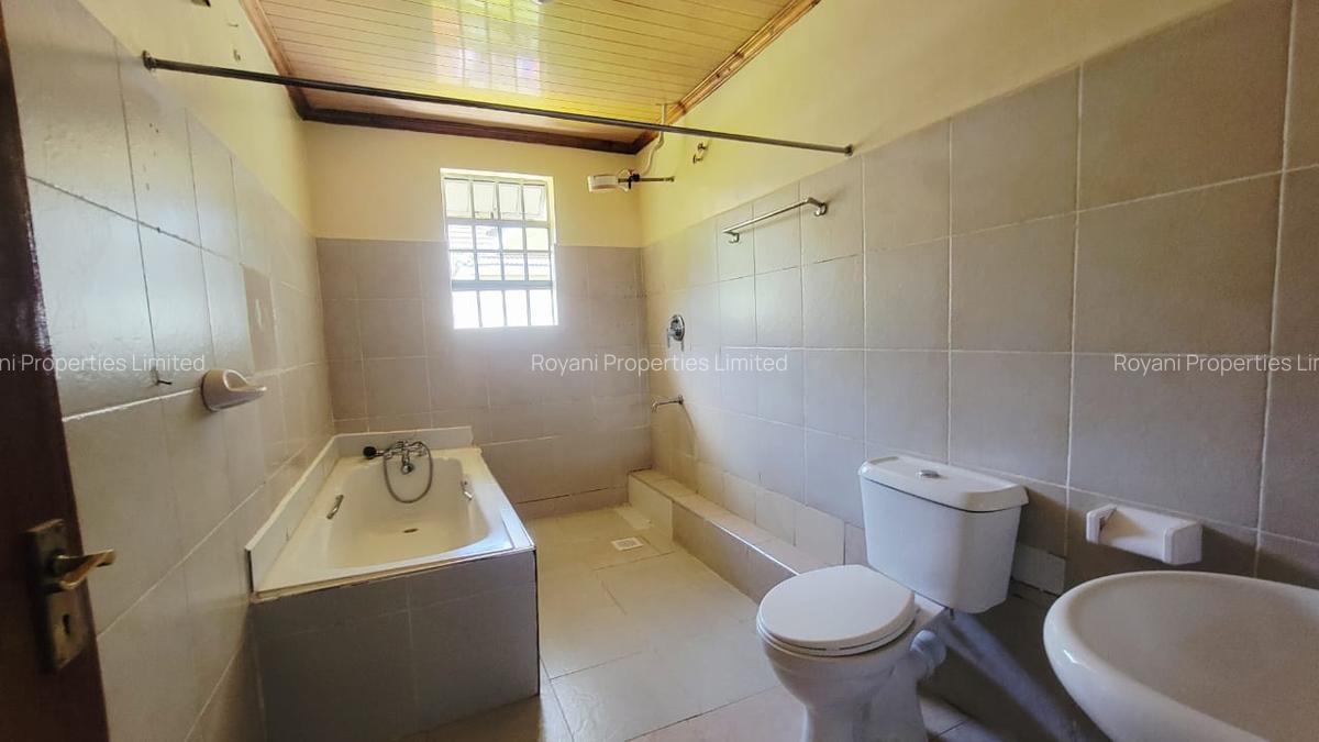 4 Bed House with En Suite in Kiambu Road - 9