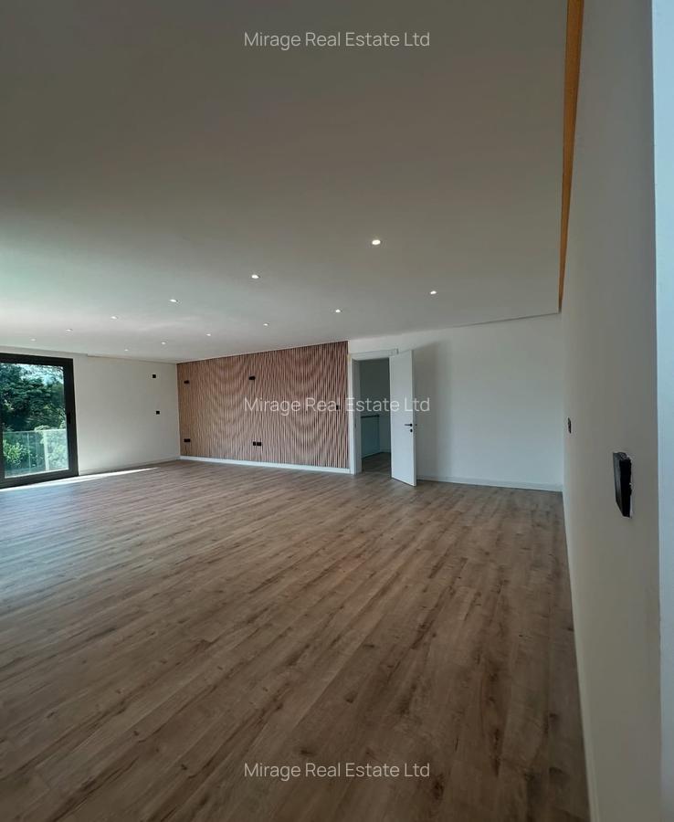 5 Bed Villa with En Suite in Lavington - 15