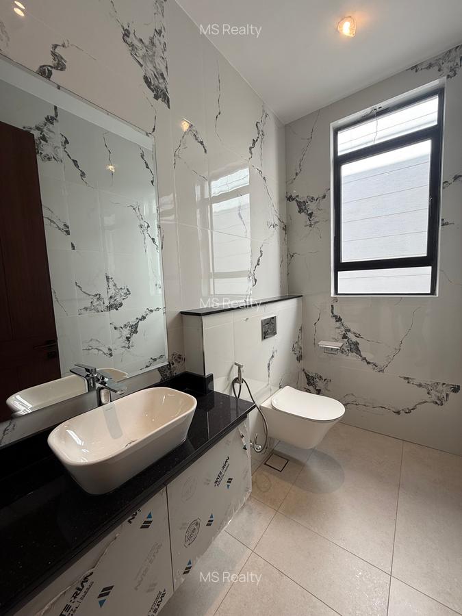 6 Bed Villa with En Suite in Westlands Area - 10
