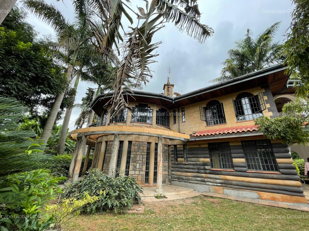 5 Bed House with En Suite in Runda - 16