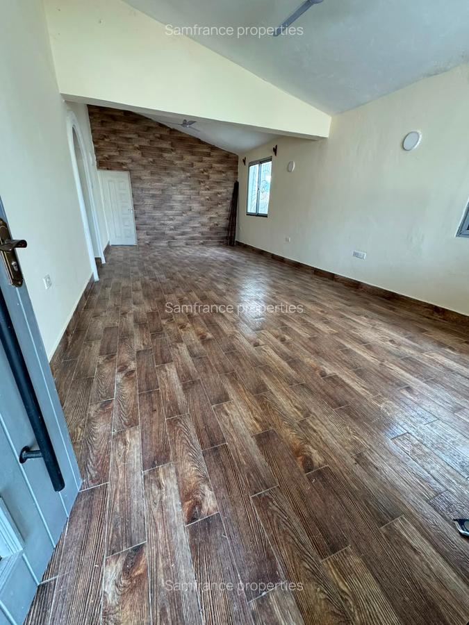 4 Bed Villa with En Suite at Utange - 4
