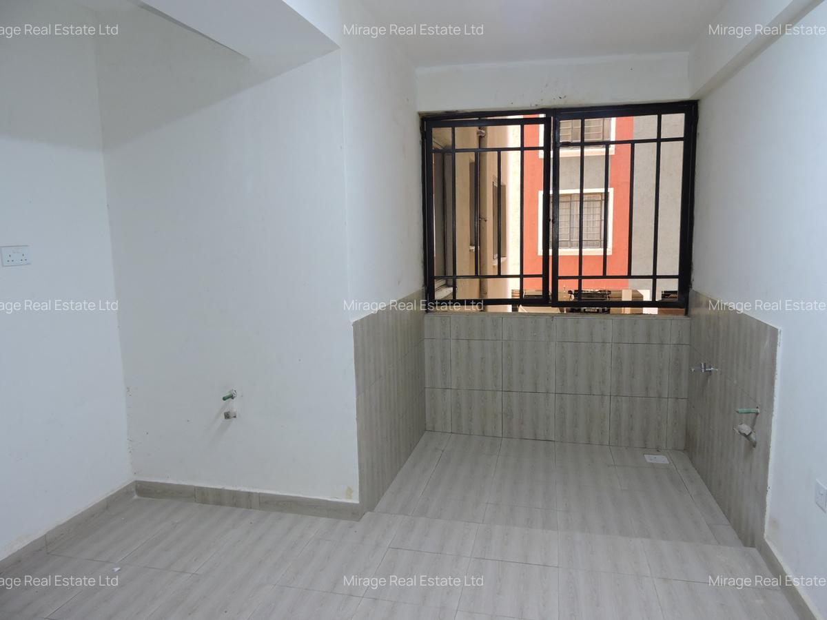 4 Bed Apartment with En Suite in Parklands - 7