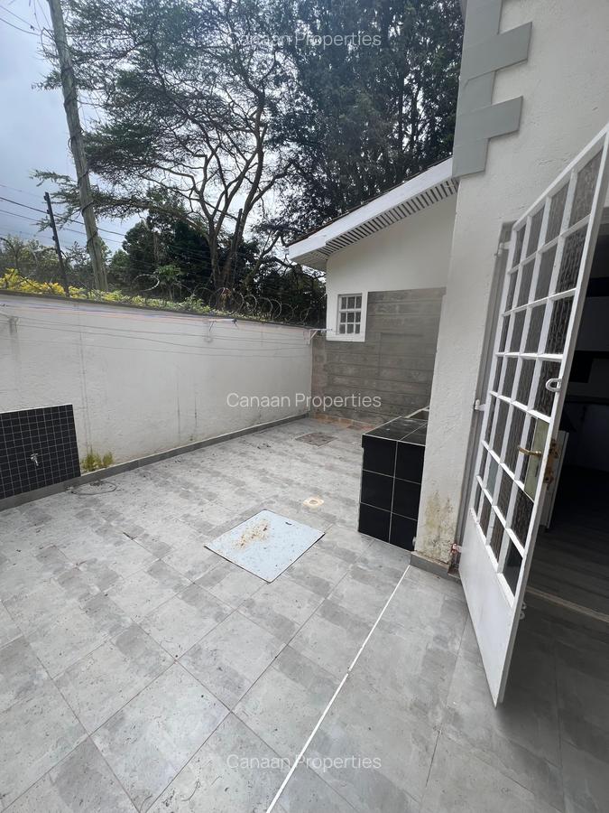 4 Bed Townhouse with En Suite in Lavington - 7