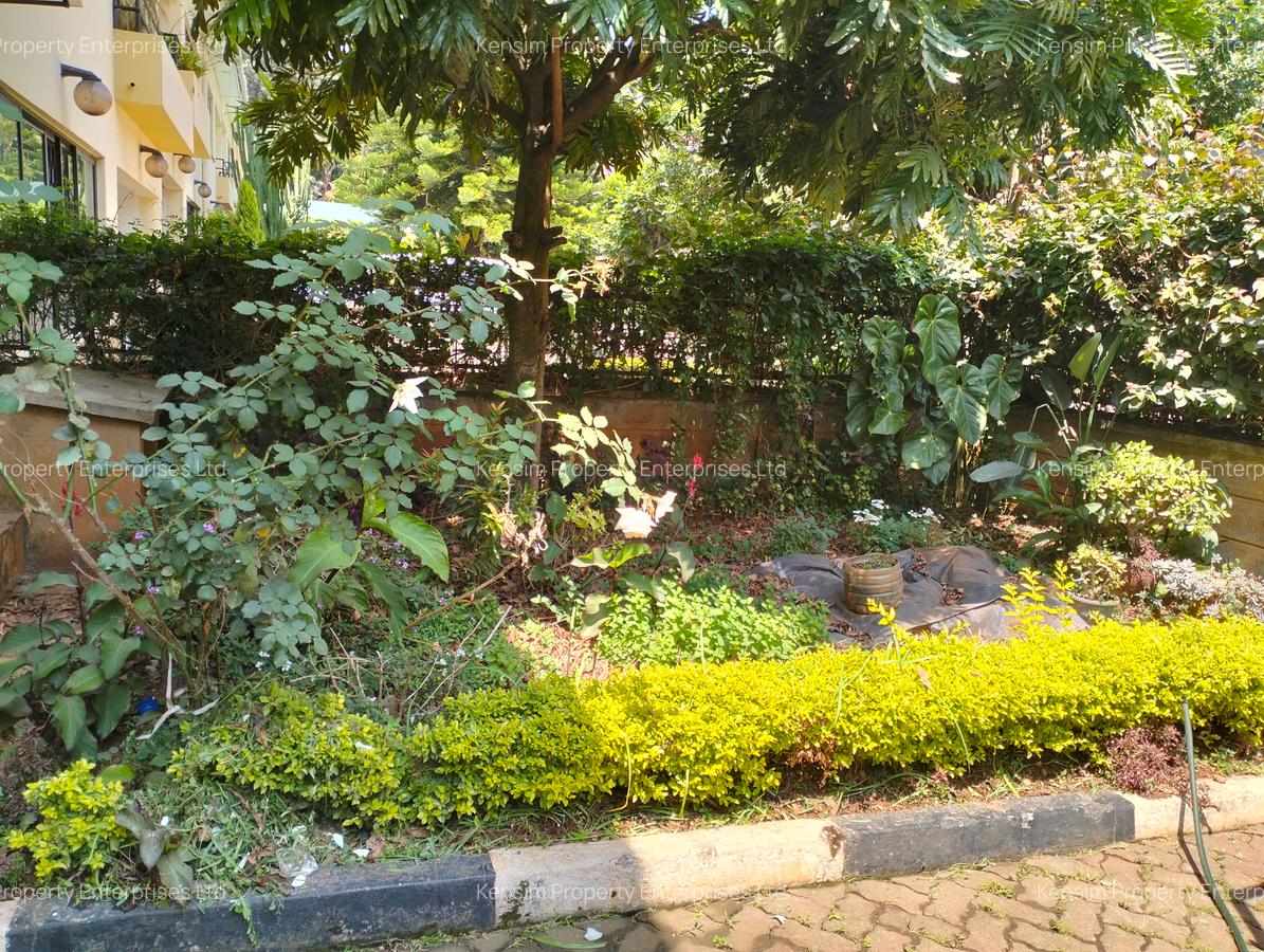 5 Bed Townhouse with En Suite in Lavington - 2