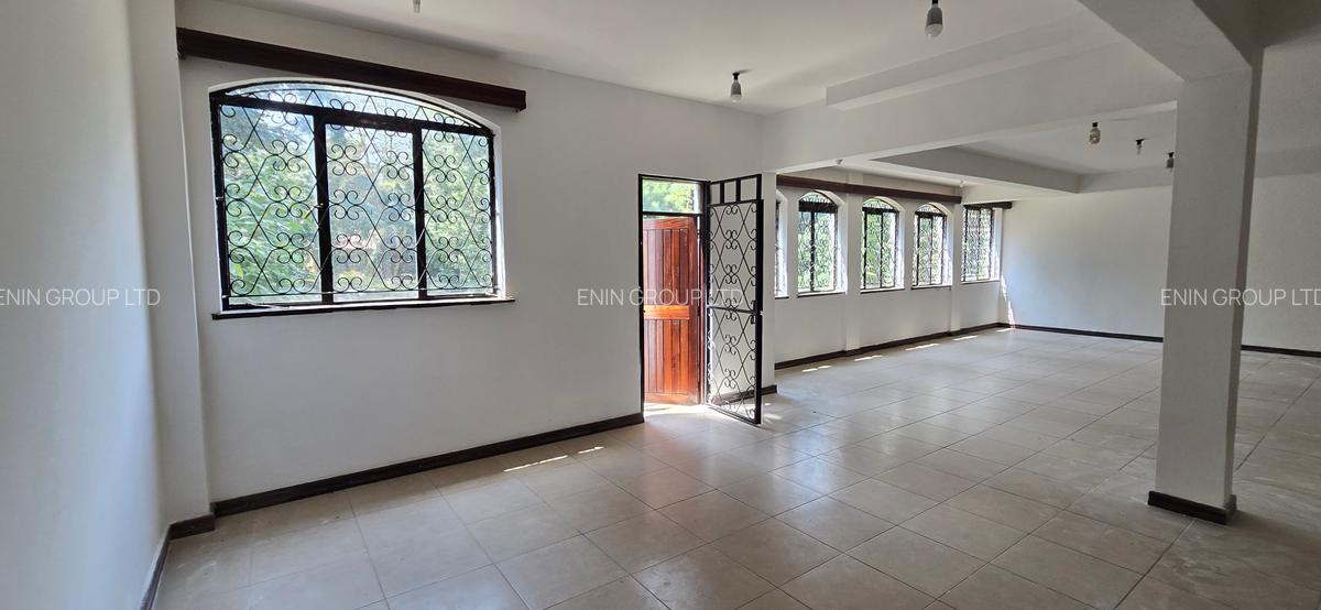 5 Bed Townhouse with En Suite at Nyari Central - 20