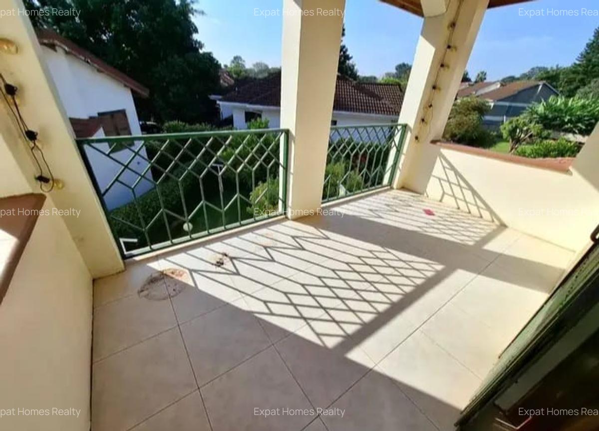 4 Bed Townhouse with Swimming Pool in Lavington - 9