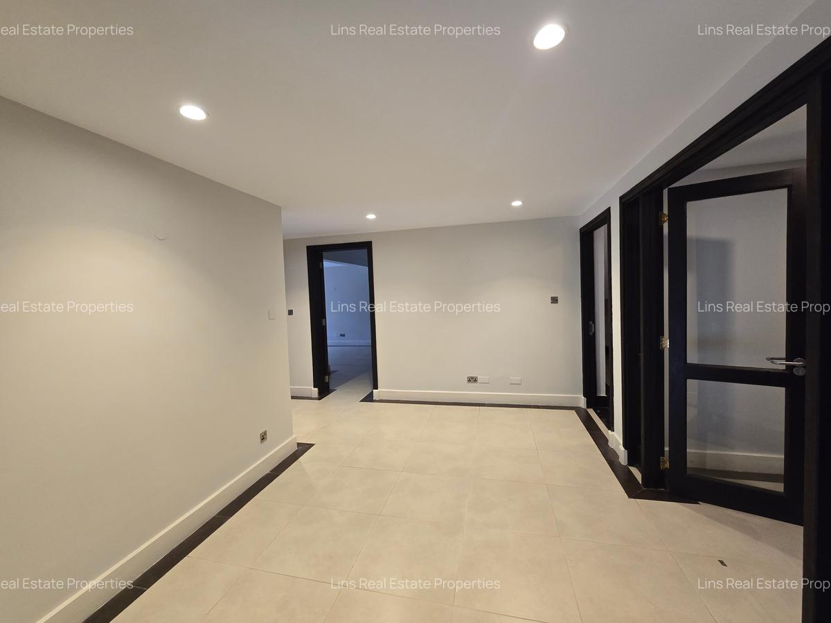 3 Bed Townhouse with En Suite in Spring Valley - 8