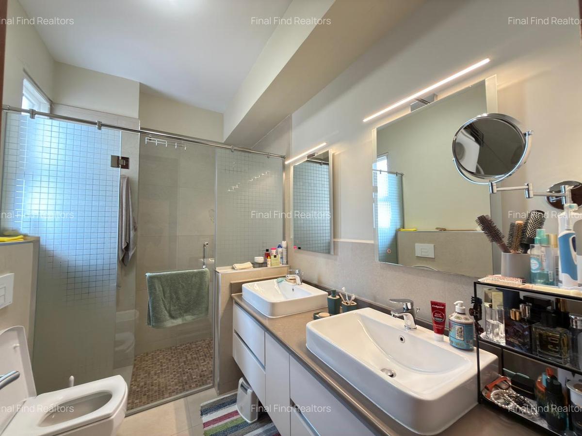 Serviced 3 Bed Apartment with En Suite in Parklands - 19