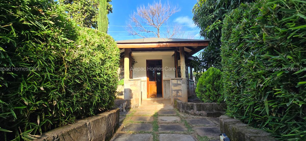 0.25 ac Residential Land at Kamakis - 5