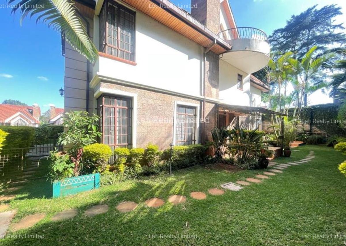 5 Bed Townhouse with En Suite in Lavington - 5