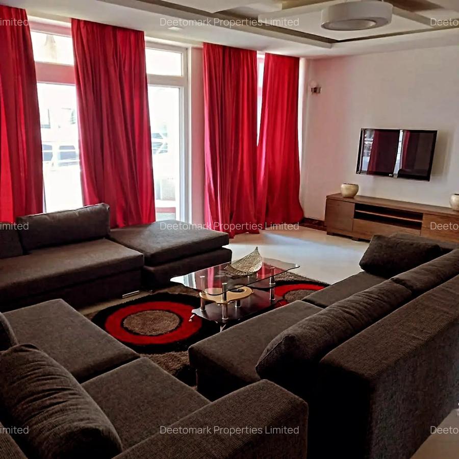 3 Bed Apartment with En Suite at Lavington - 3