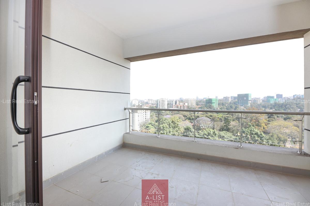 3 Bed Apartment with En Suite at Riverside Drive - 1
