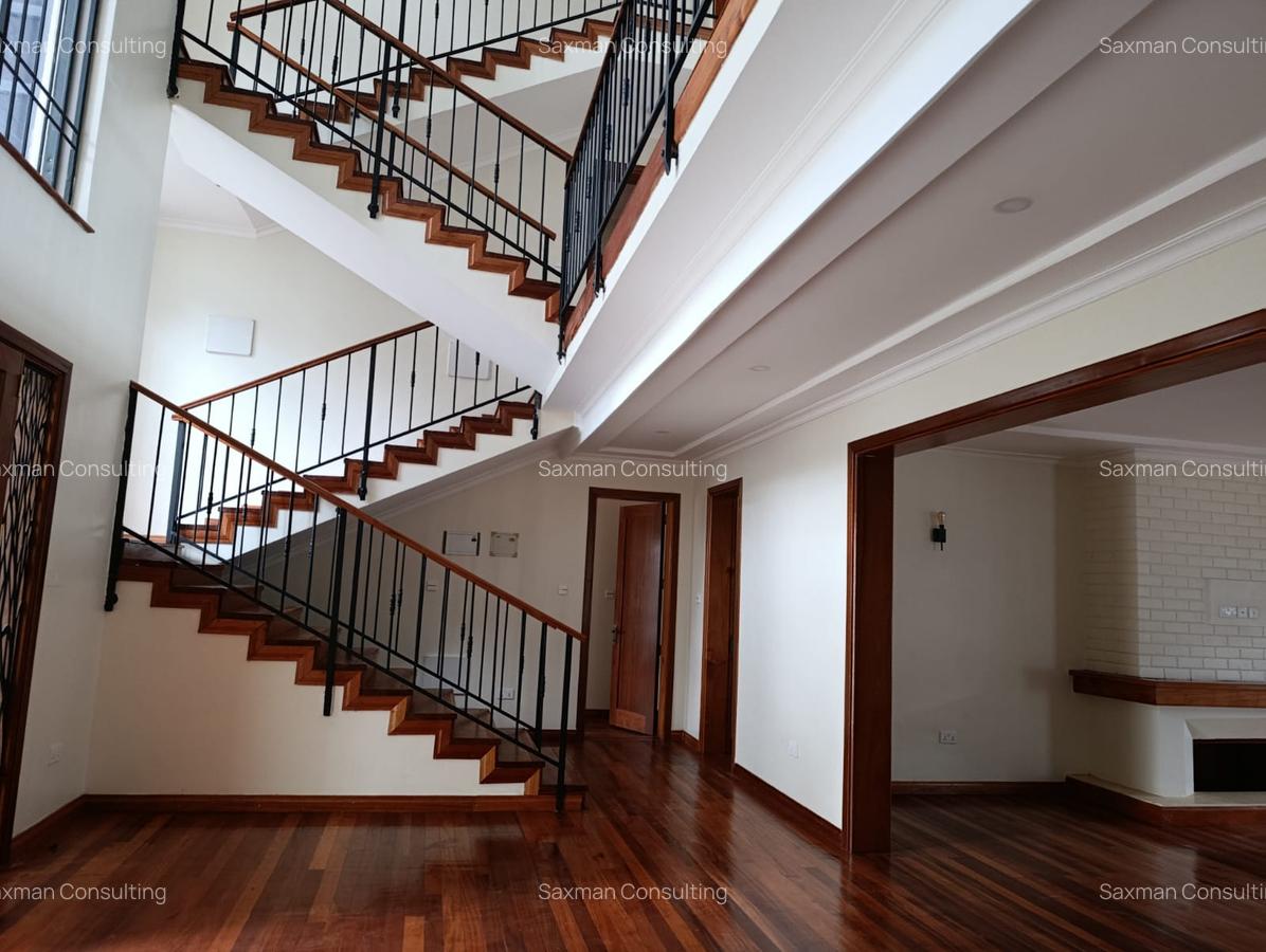 5 Bed Villa with En Suite in Loresho - 2