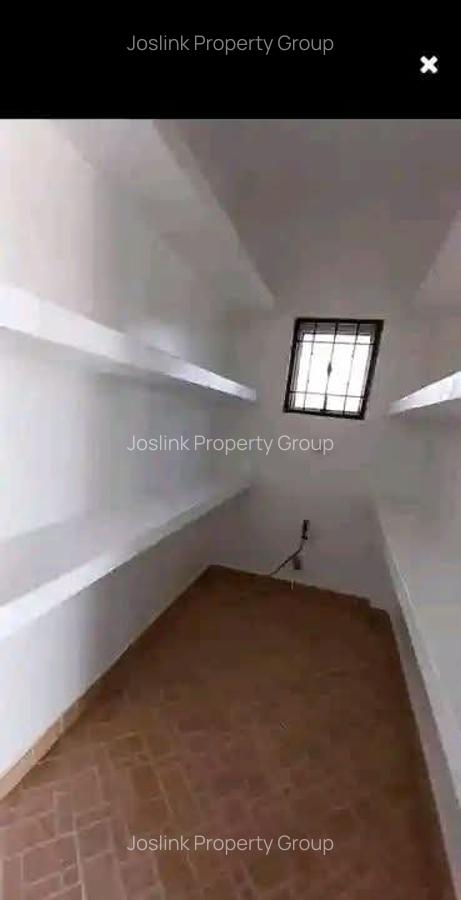 3 Bed Townhouse with En Suite at Greenwood Drive - 6