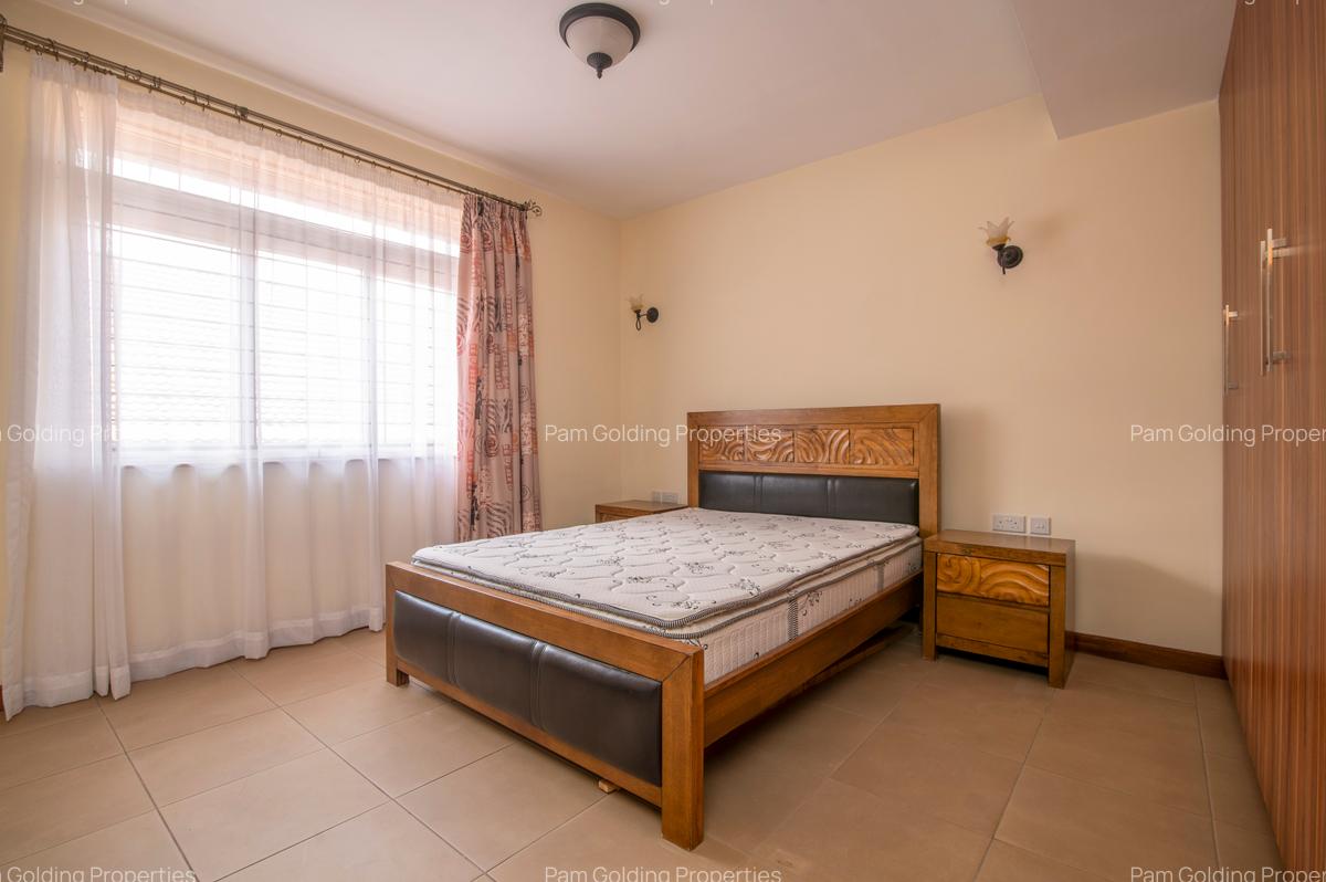 3 Bed Apartment with En Suite at School Lane - 14