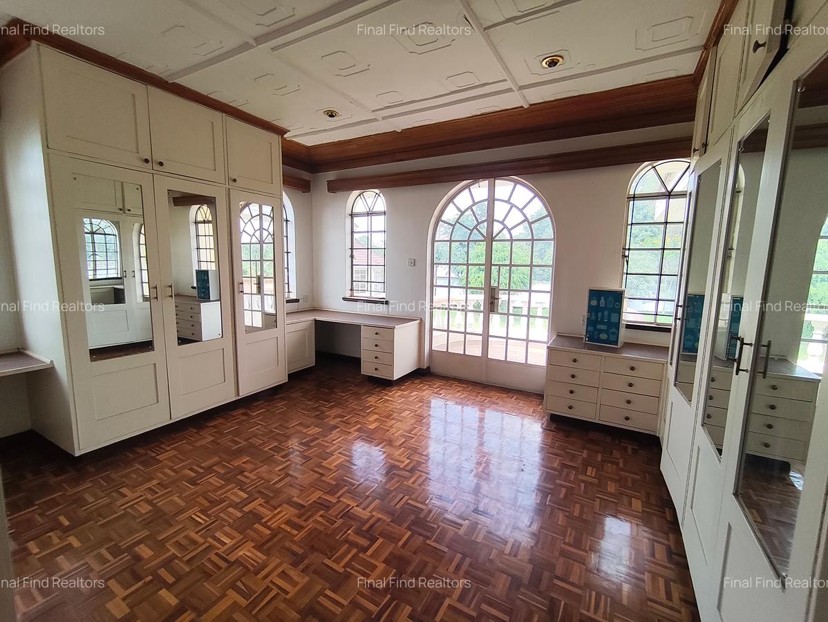 5 Bed House with En Suite in Loresho - 7