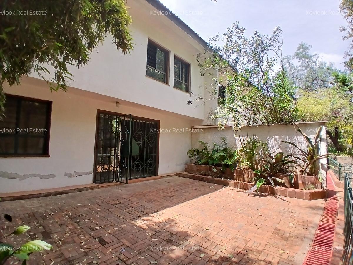 2 Bed Townhouse with En Suite at Off Mandera Road - 9