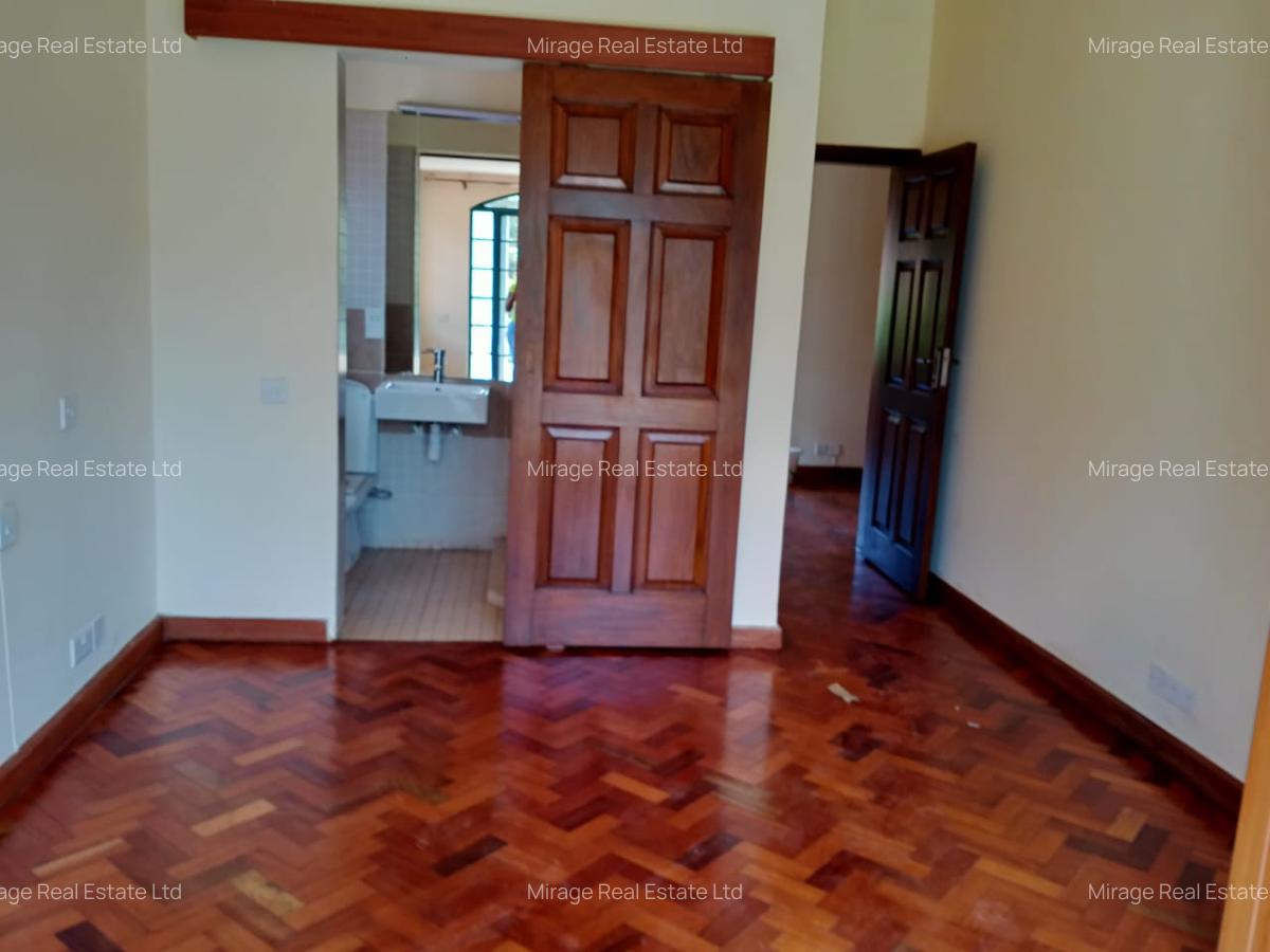 5 Bed Villa with En Suite in Runda - 7