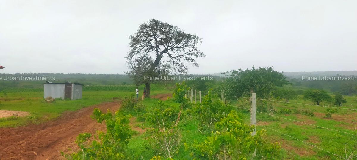 21 ac Land at Mavueni Mariakani Northern By - Pass Road - 11