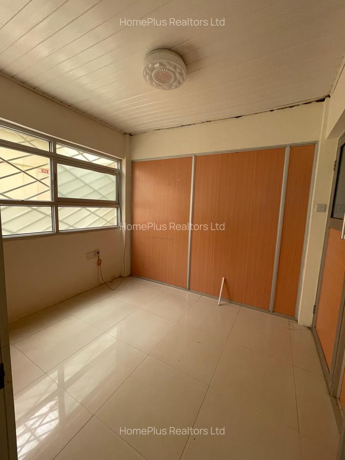 Shop with Parking at Next To Greenspot Hotel - 4
