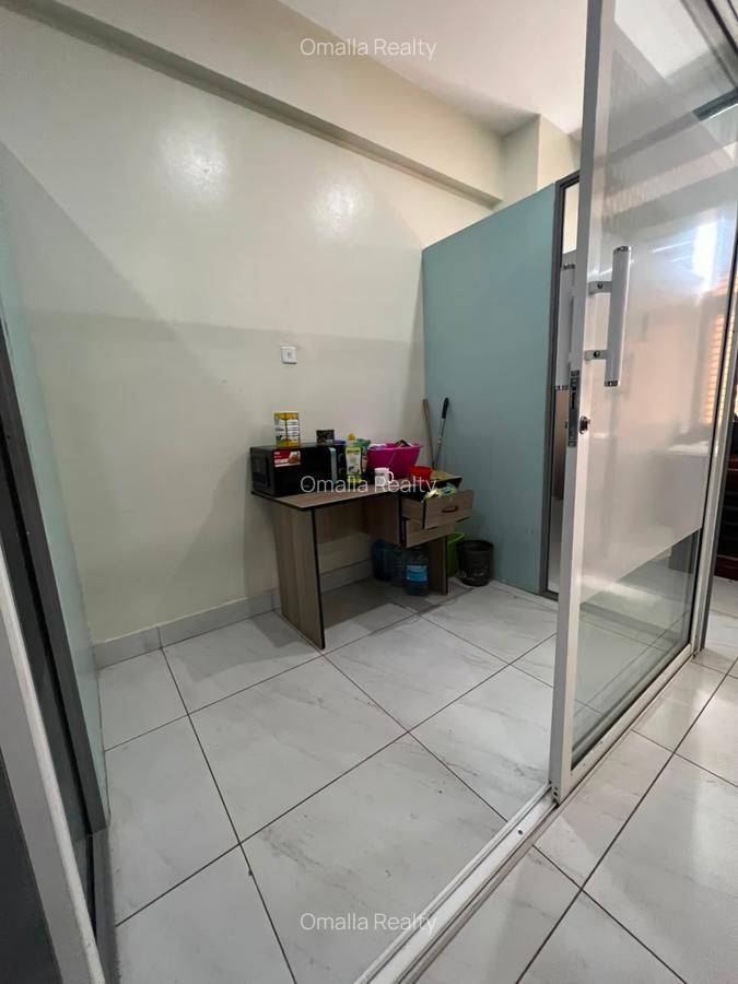 835 ft² Commercial Property with Service Charge Included in Westlands Area - 4