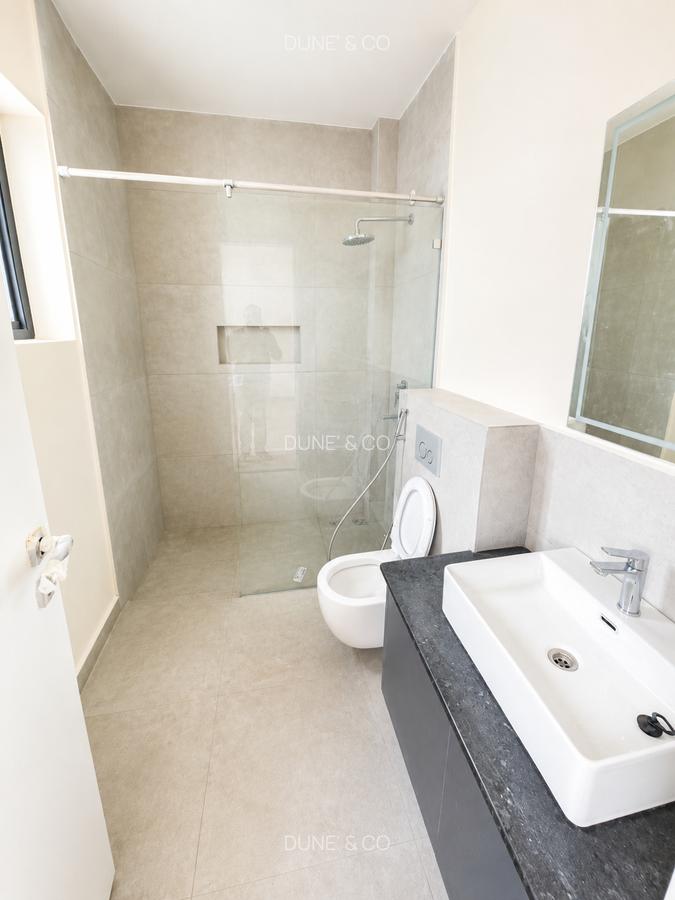 3 Bed Apartment with En Suite in Westlands Area - 12